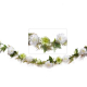 Girlang med vita och gröna blommor