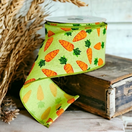 Dekorband i grönt med mönster av orange morötter