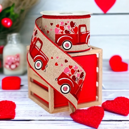 Naturfärgat band med röd lastbil och röda hjärtan