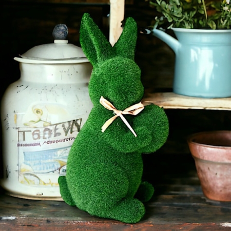 Kanin gjord i grönt konstgräs
