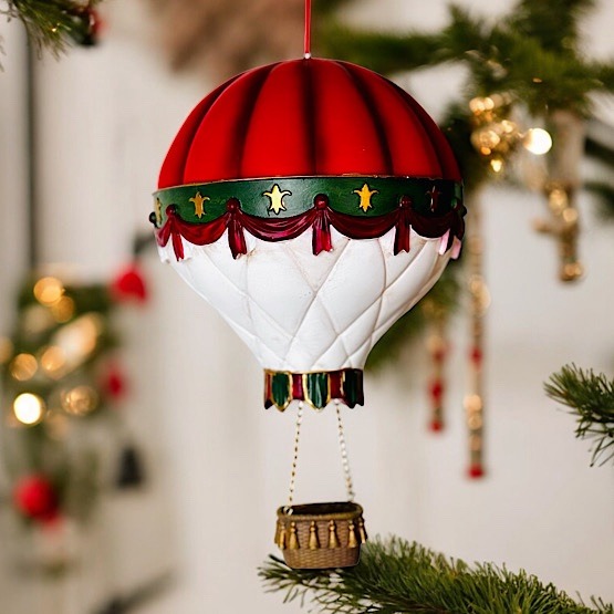 Julprydnad i form av en gammaldags luftballong